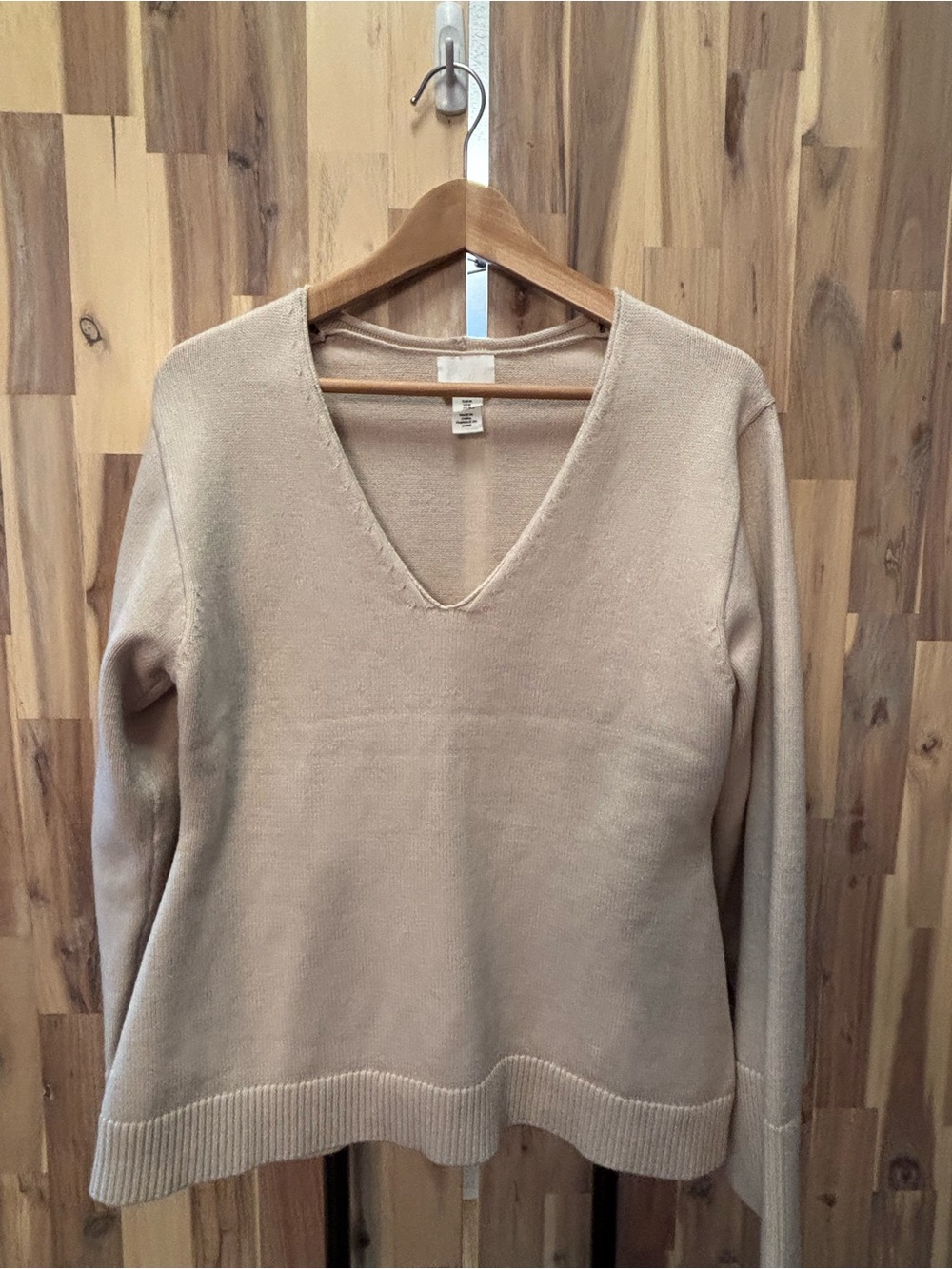 H&M Women's V-Neck Sweater in Light Beige